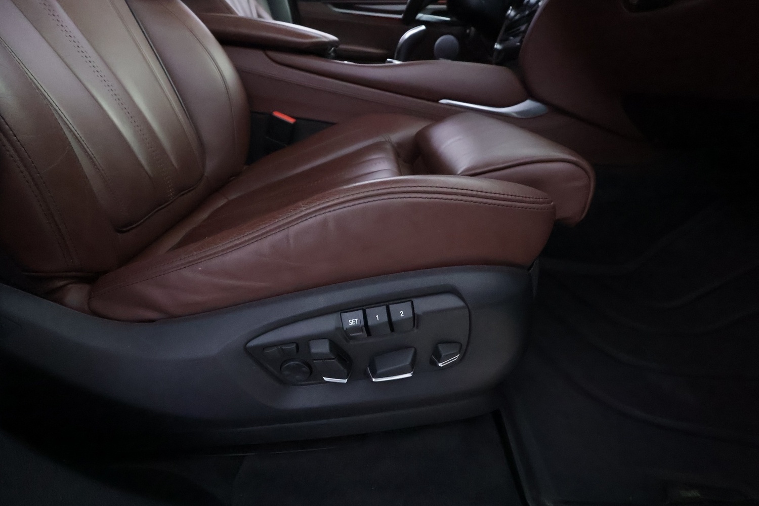 BMW X6 vaihtoauto