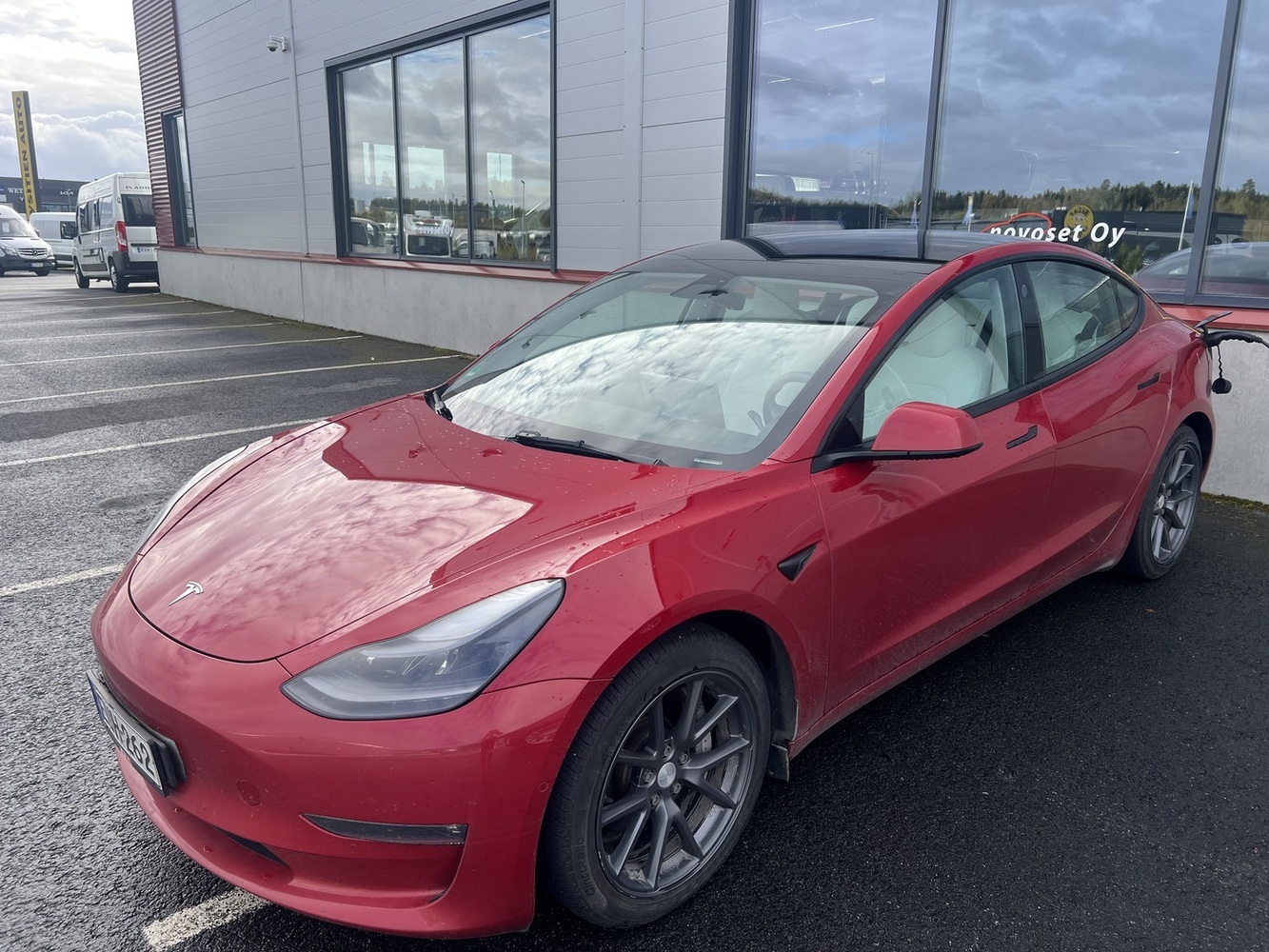 Tesla Model 3 vaihtoauto