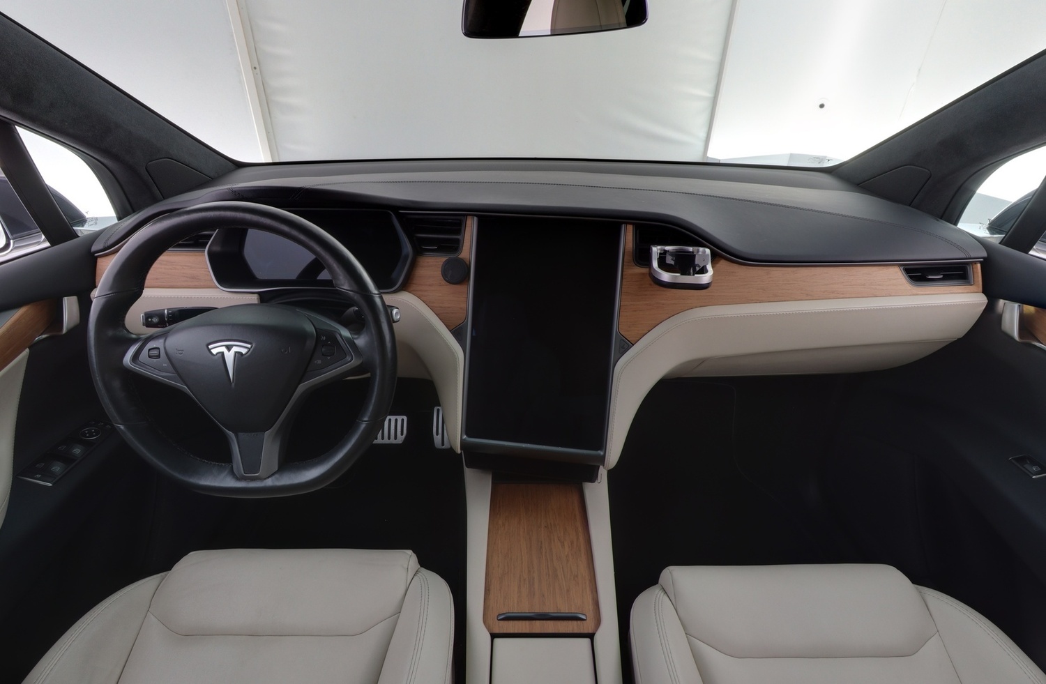 Tesla Model X vaihtoauto