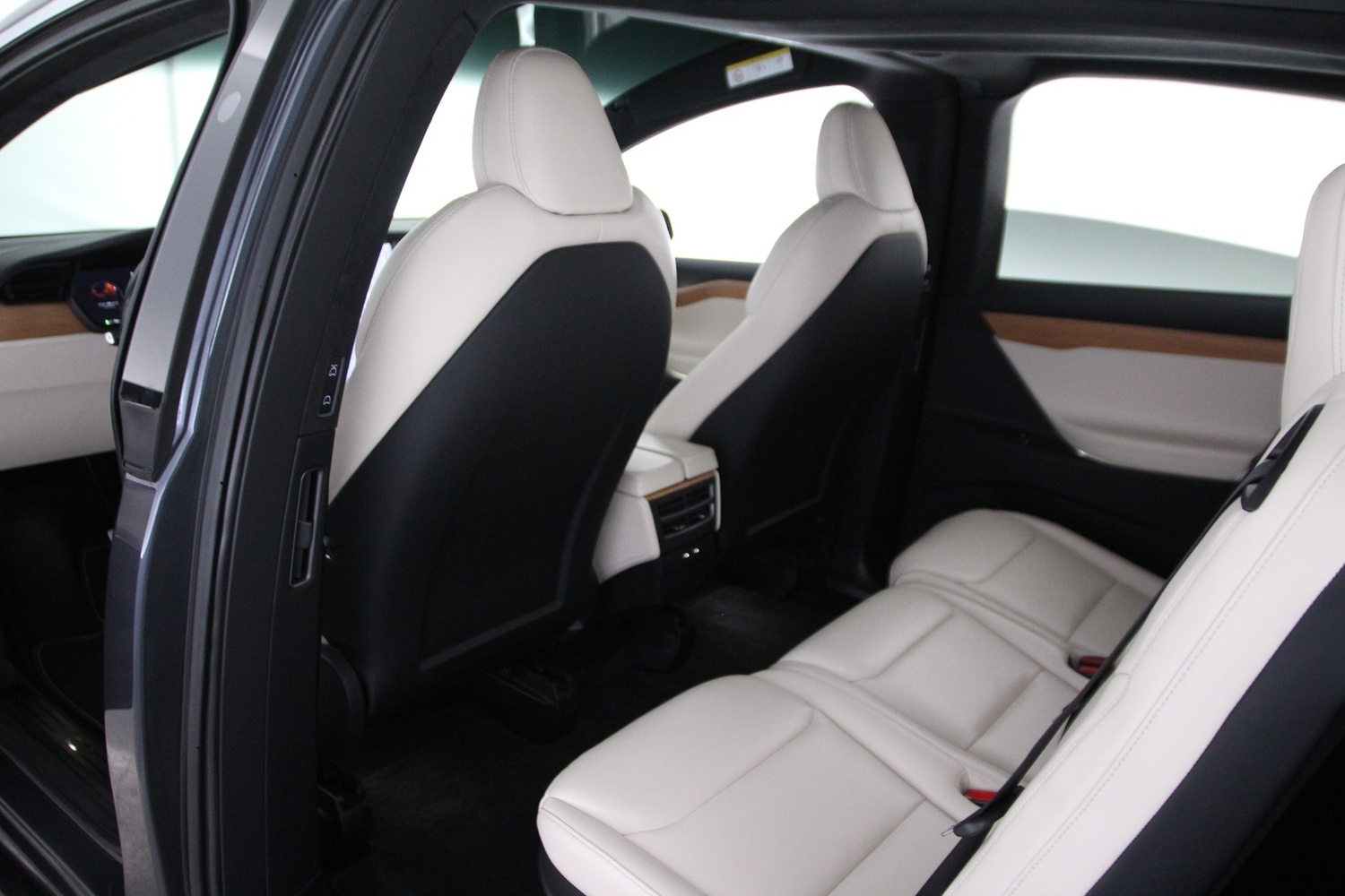 Tesla Model X vaihtoauto