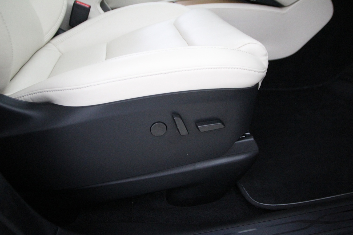 Tesla Model X vaihtoauto