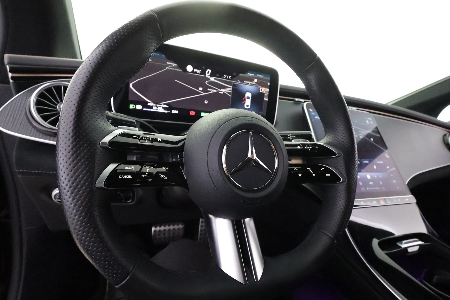 Mercedes-Benz EQE vaihtoauto