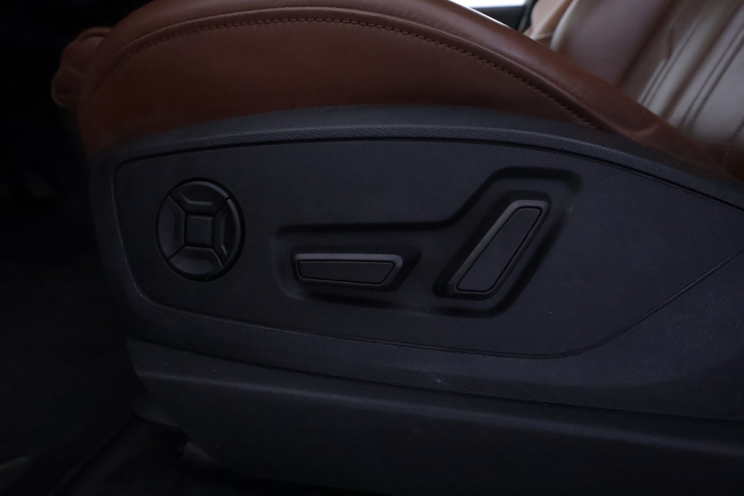 Audi Q8 e-tron vaihtoauto