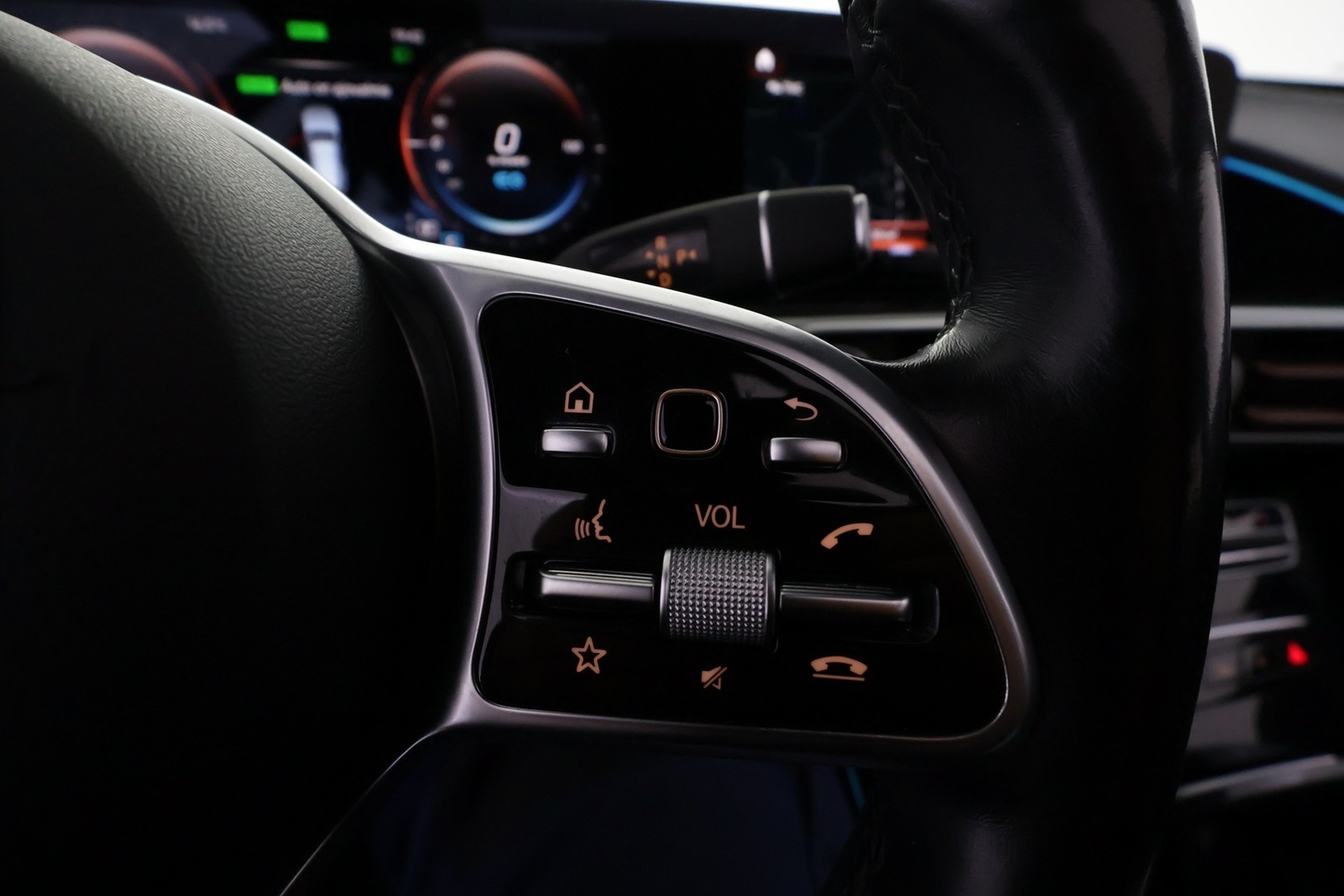 Mercedes-Benz EQC vaihtoauto
