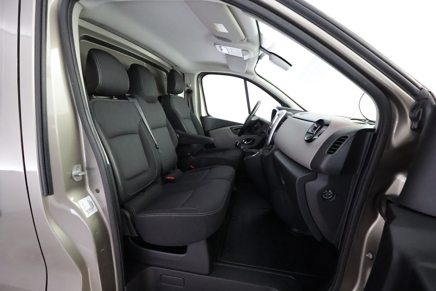 Nissan NV300 vaihtoauto
