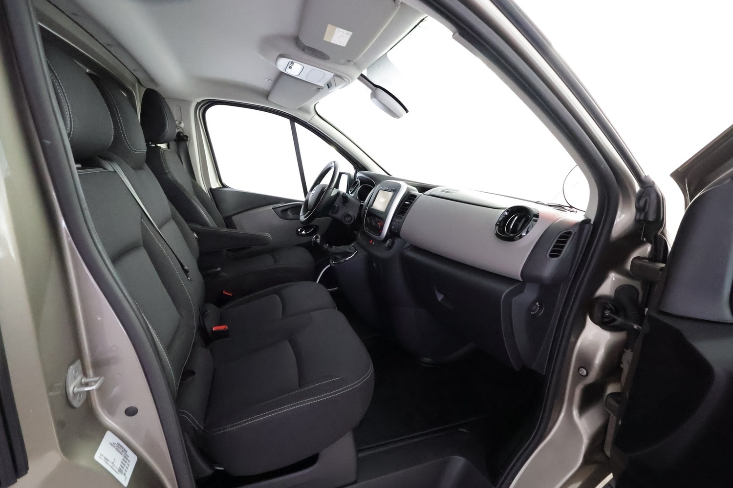 Nissan NV300 vaihtoauto