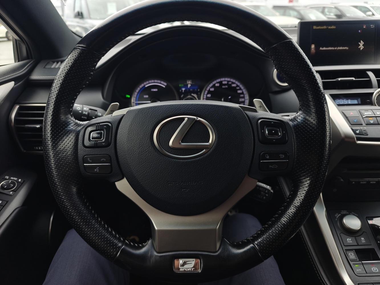 Lexus NX vaihtoauto