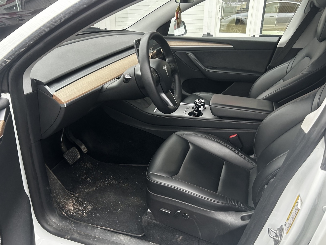Tesla Model Y vaihtoauto
