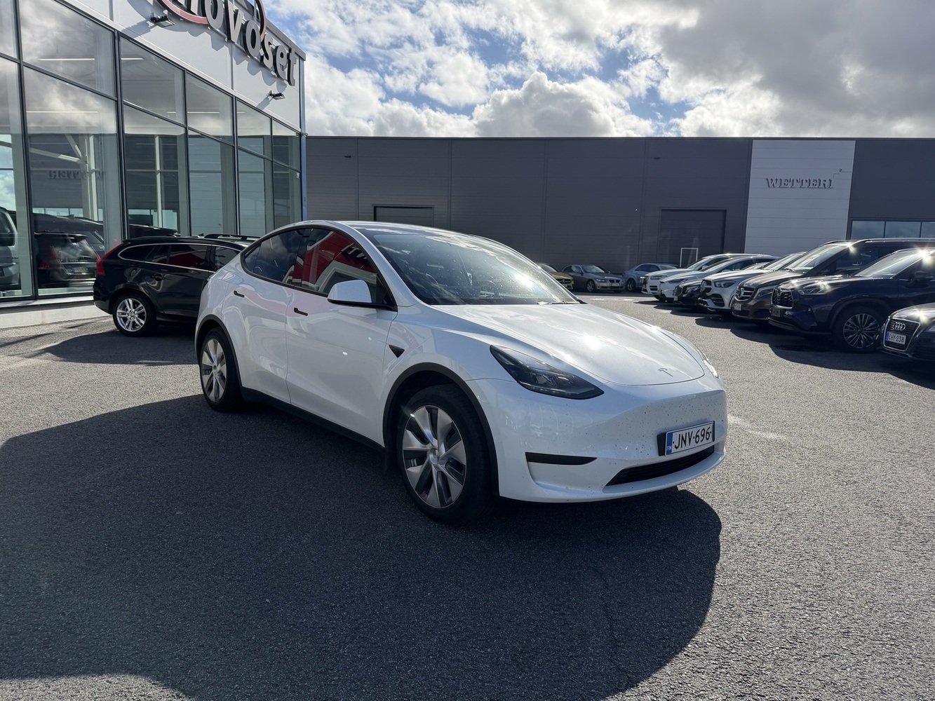 Tesla Model Y vaihtoauto