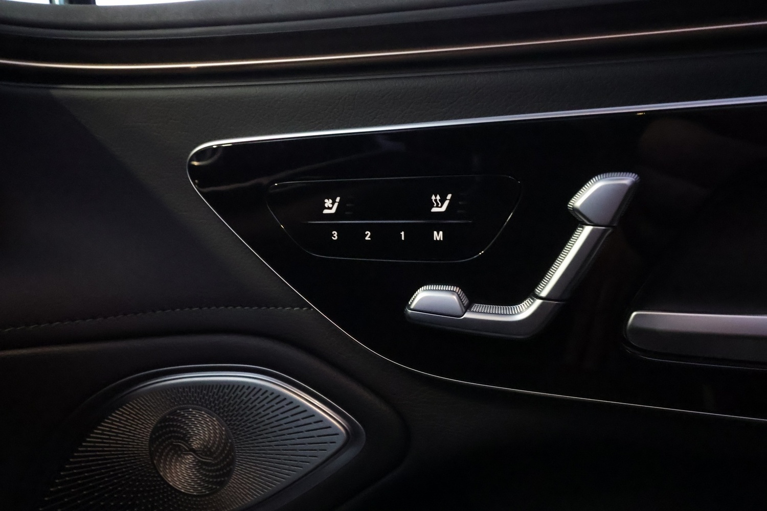Mercedes-Benz EQS vaihtoauto