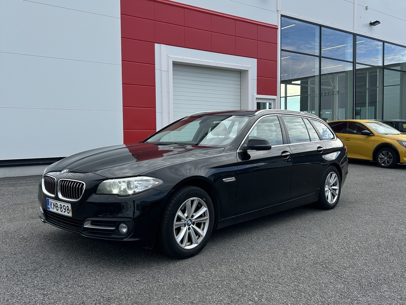 BMW 520 vaihtoauto