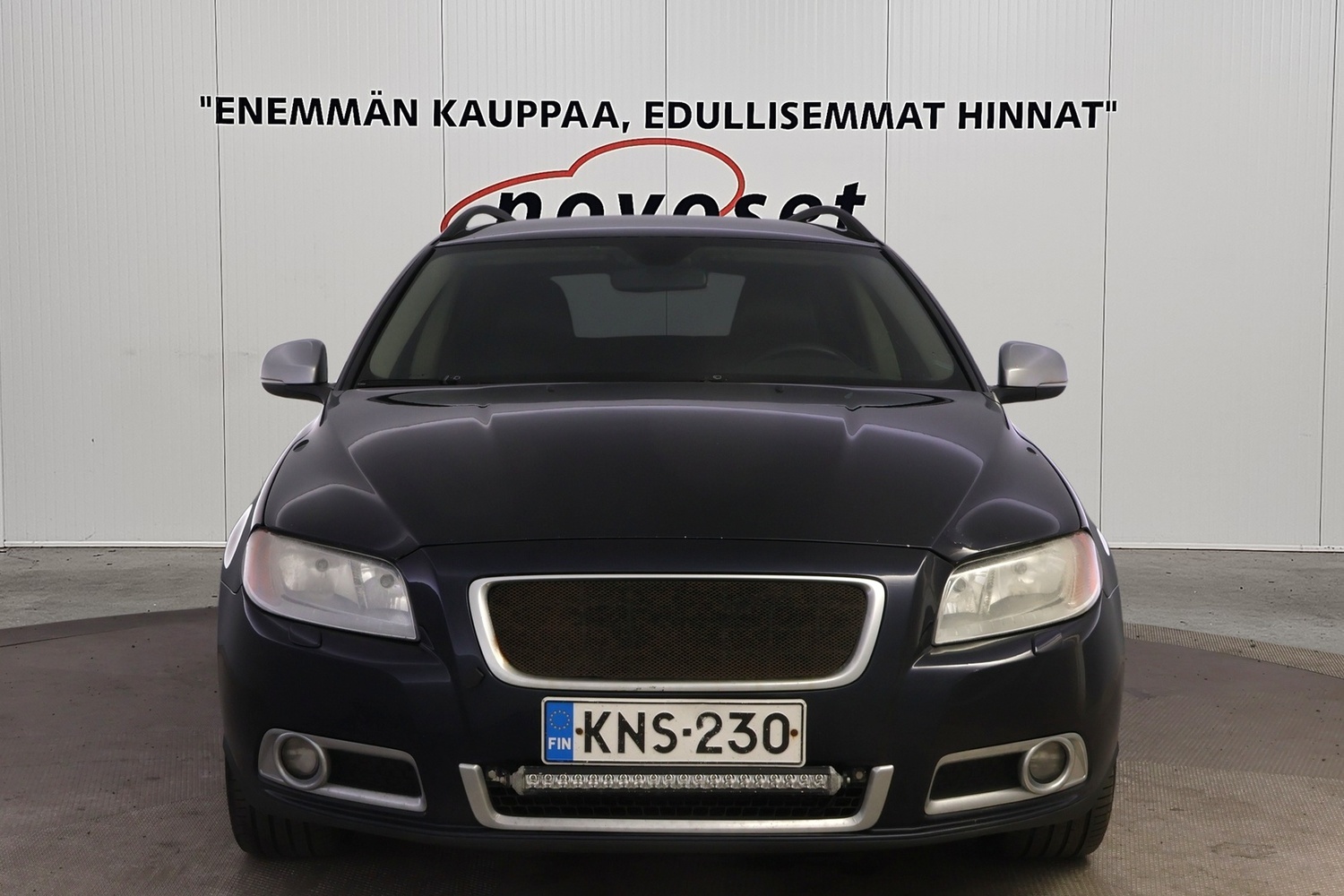 Volvo V70 vaihtoauto