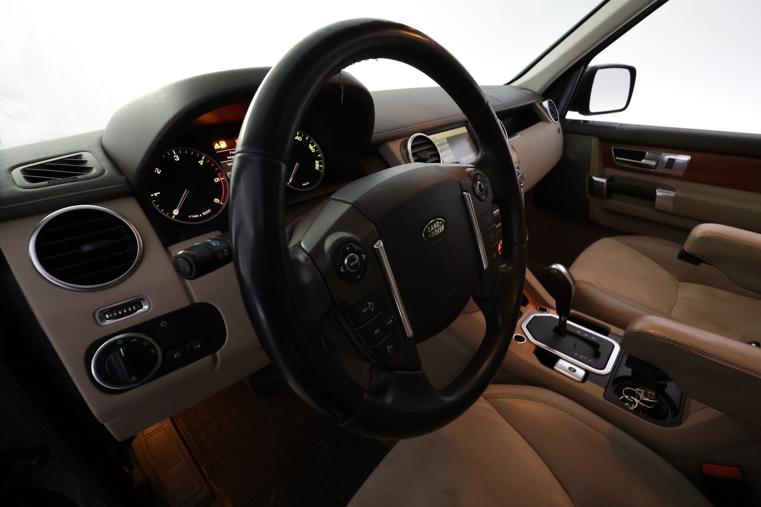 Land Rover Discovery vaihtoauto