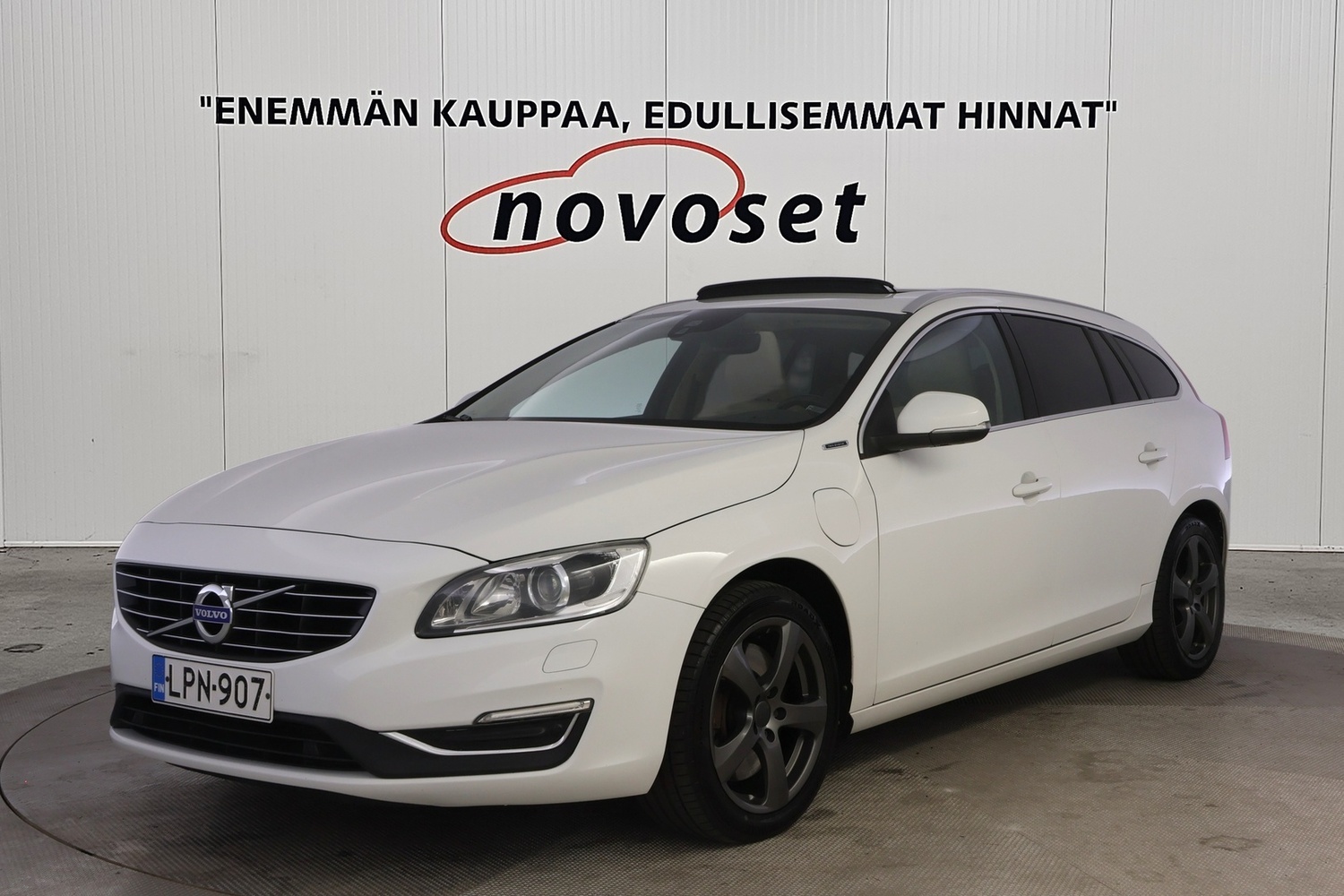 Volvo V60 vaihtoauto