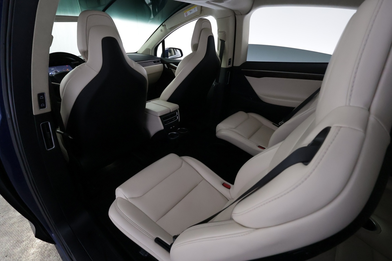 Tesla Model X vaihtoauto