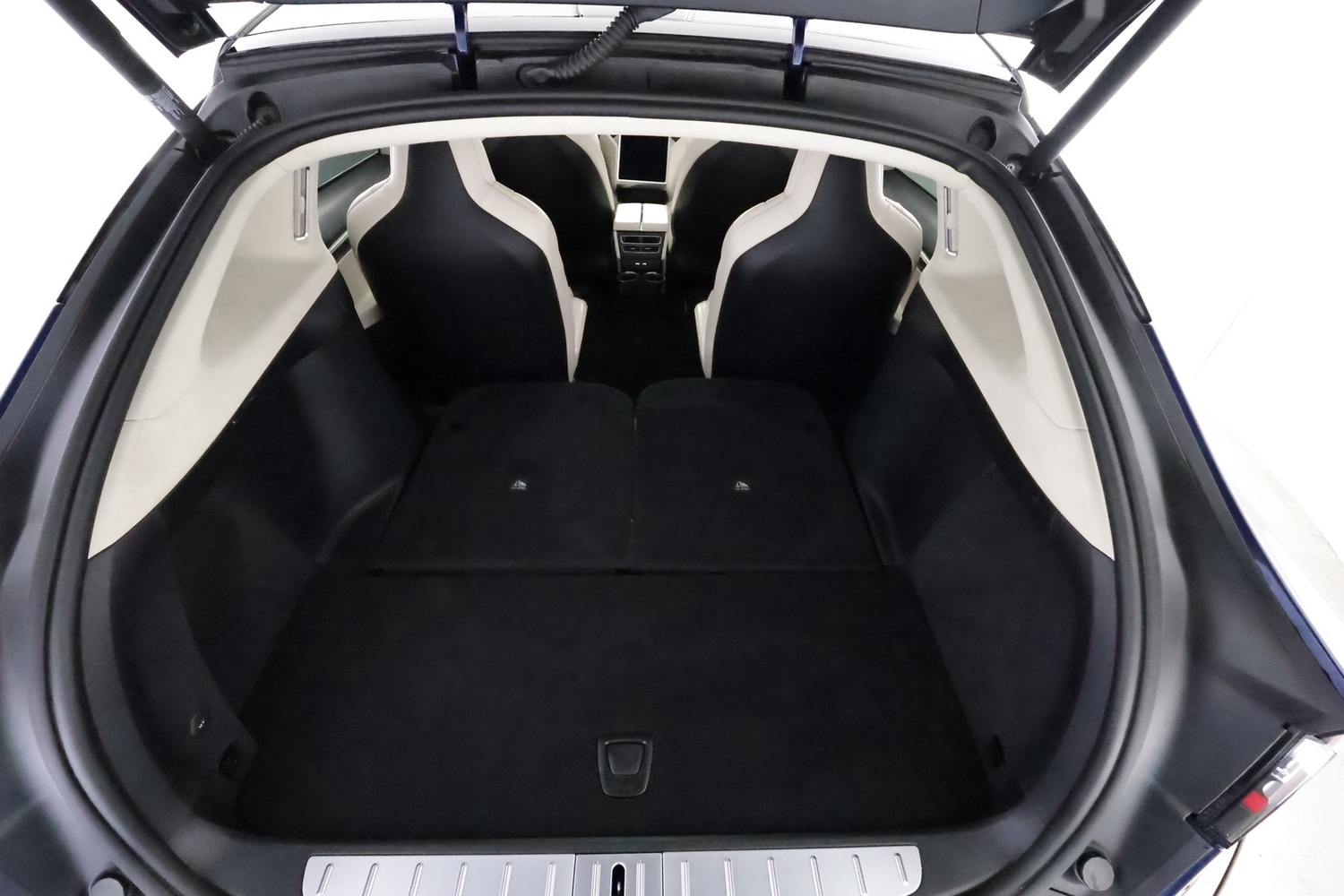 Tesla Model X vaihtoauto