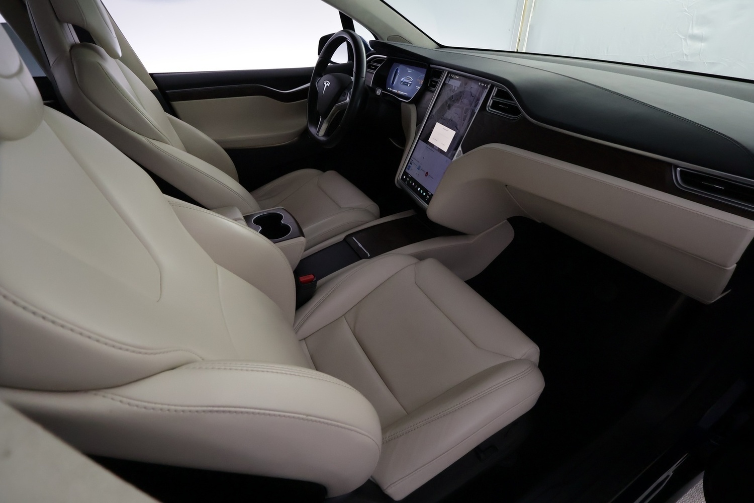 Tesla Model X vaihtoauto