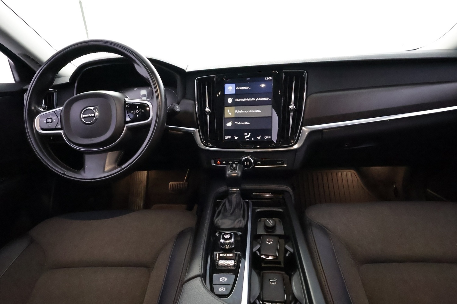 Volvo V90 Cross Country vaihtoauto