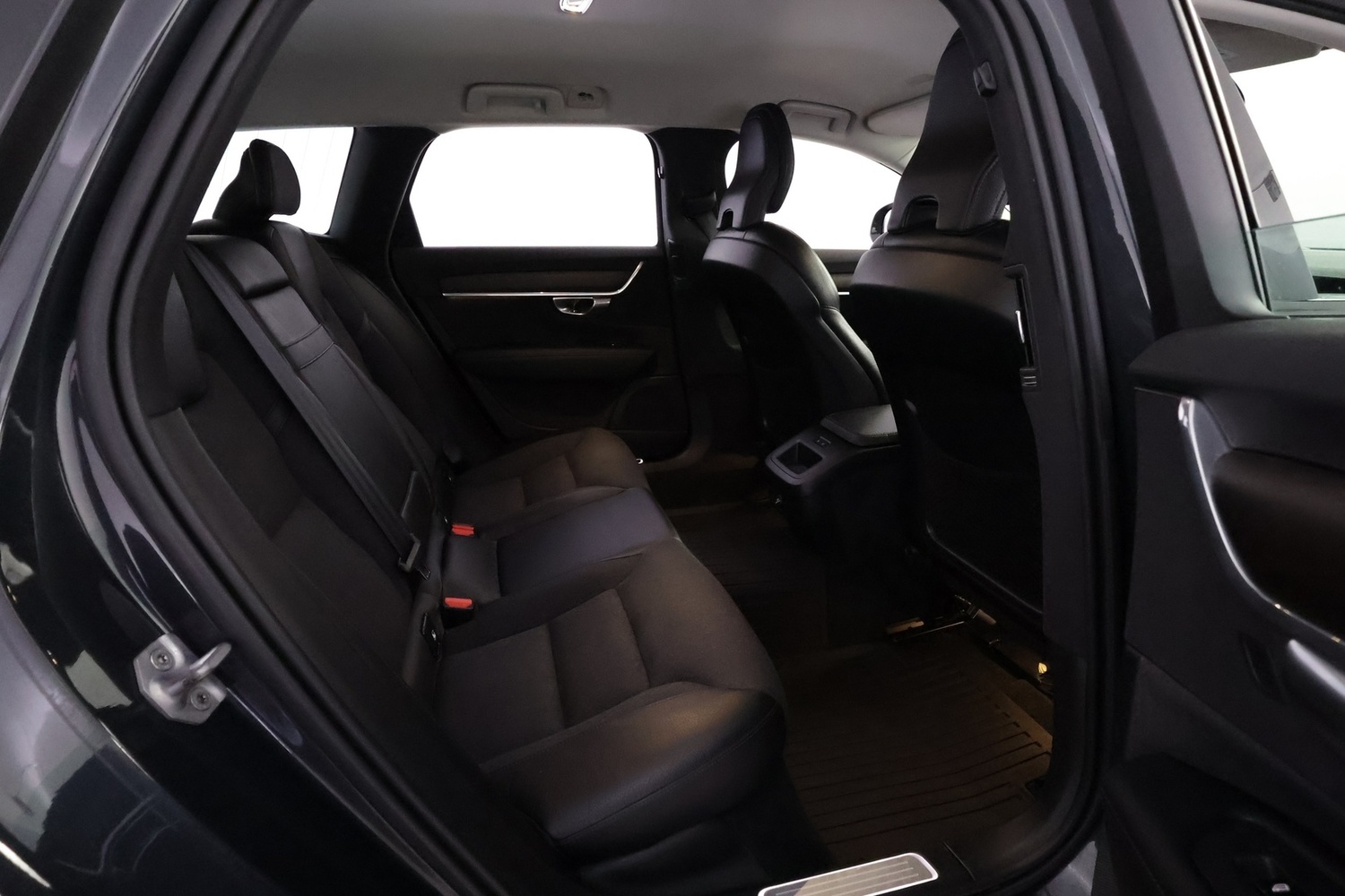 Volvo V90 Cross Country vaihtoauto