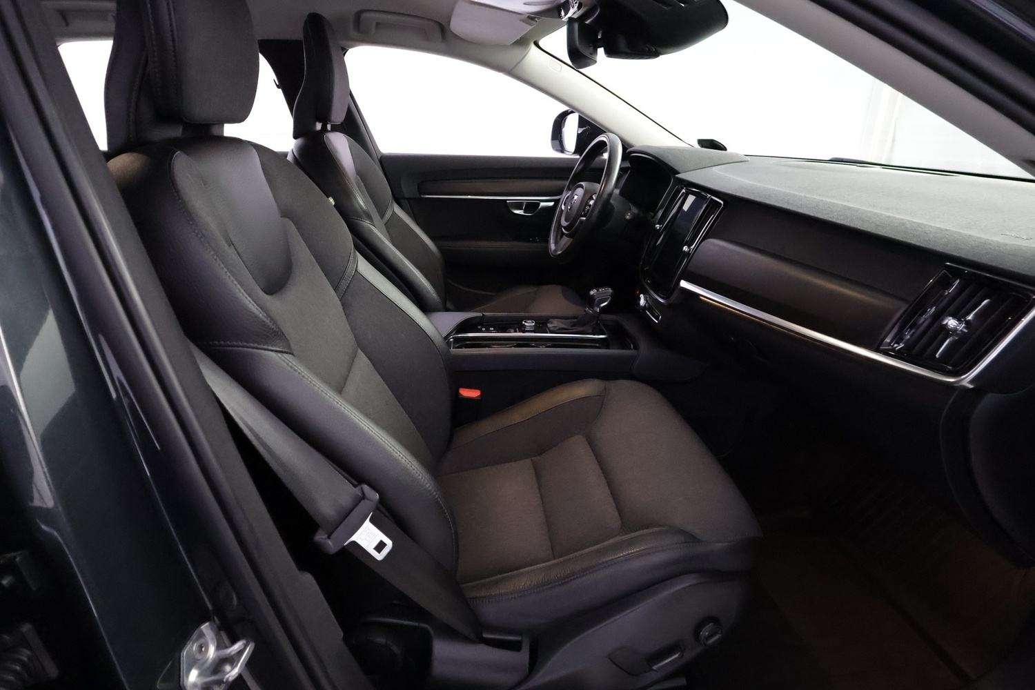 Volvo V90 Cross Country vaihtoauto