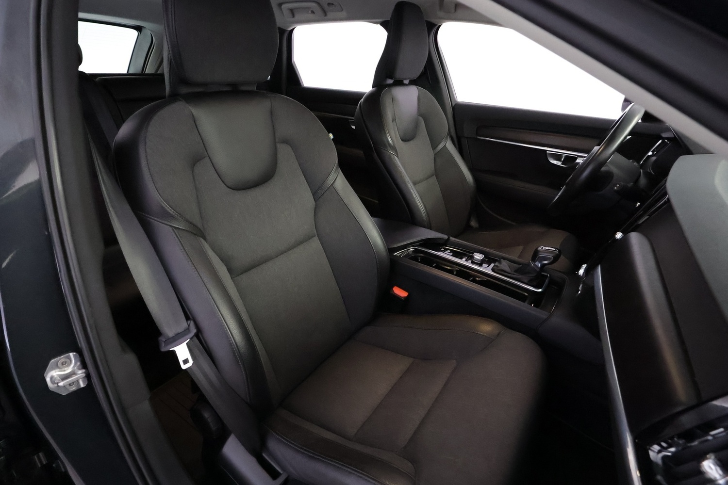 Volvo V90 Cross Country vaihtoauto