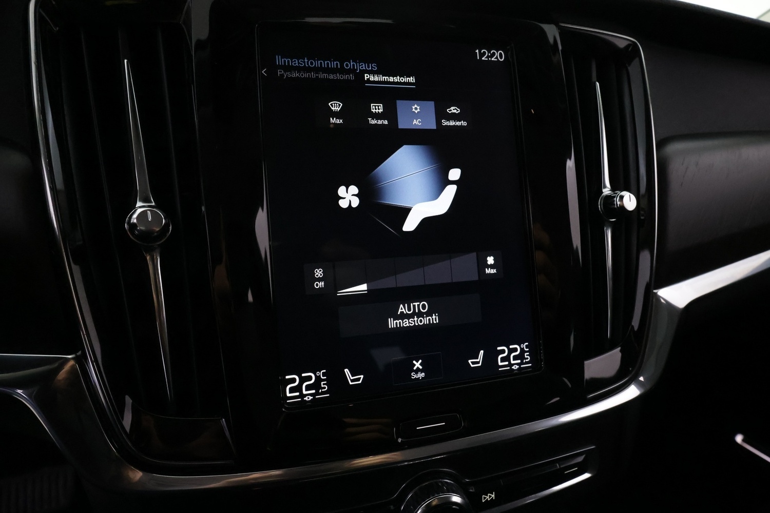 Volvo V90 Cross Country vaihtoauto