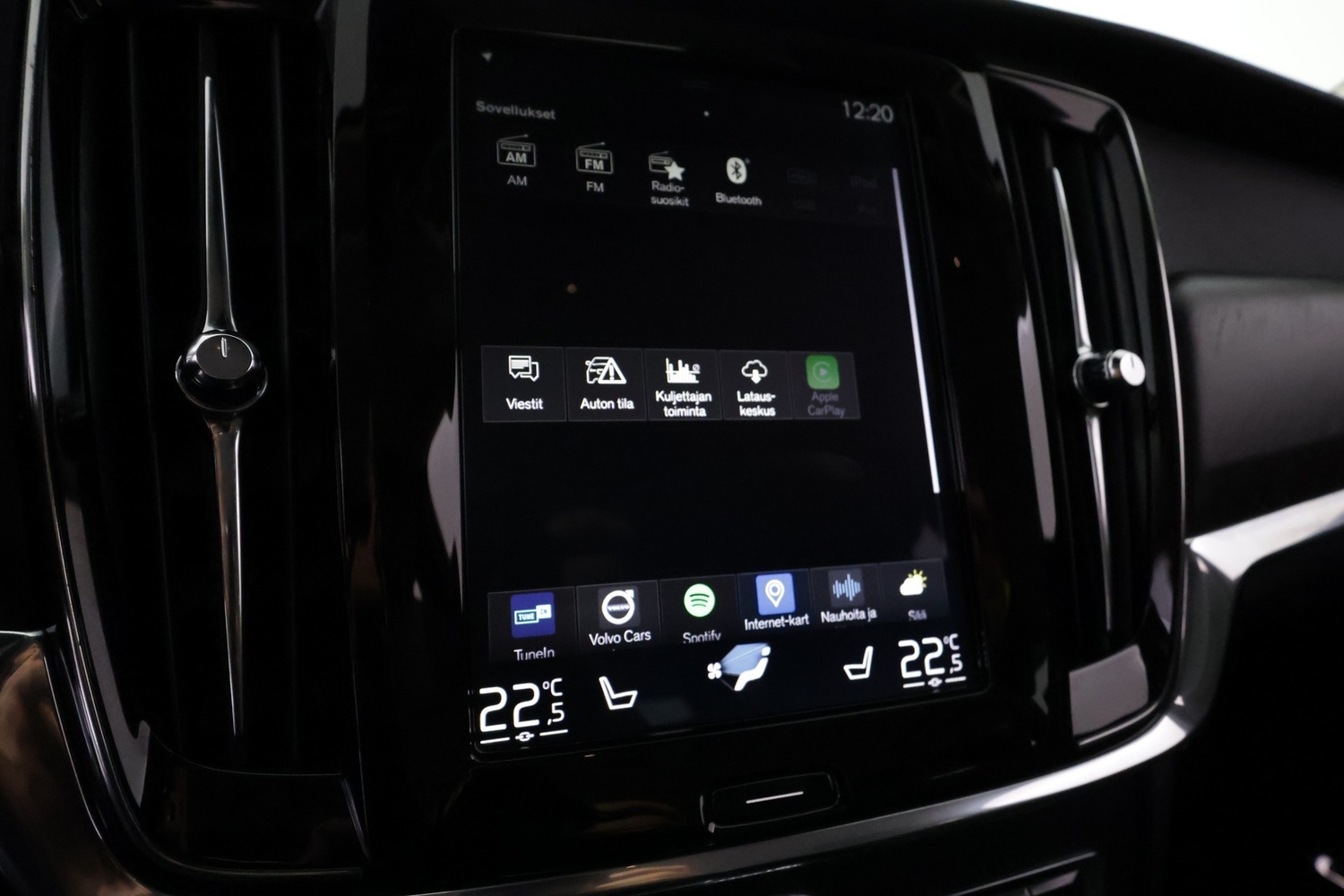 Volvo V90 Cross Country vaihtoauto
