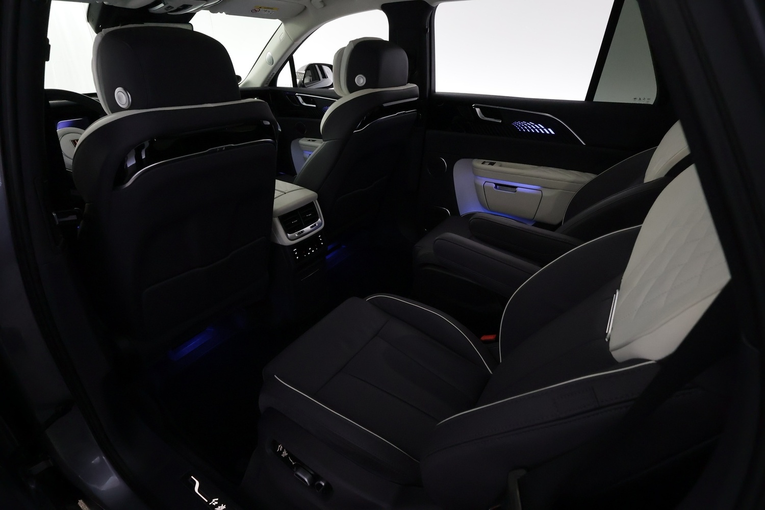 Hongqi E-HS9 vaihtoauto
