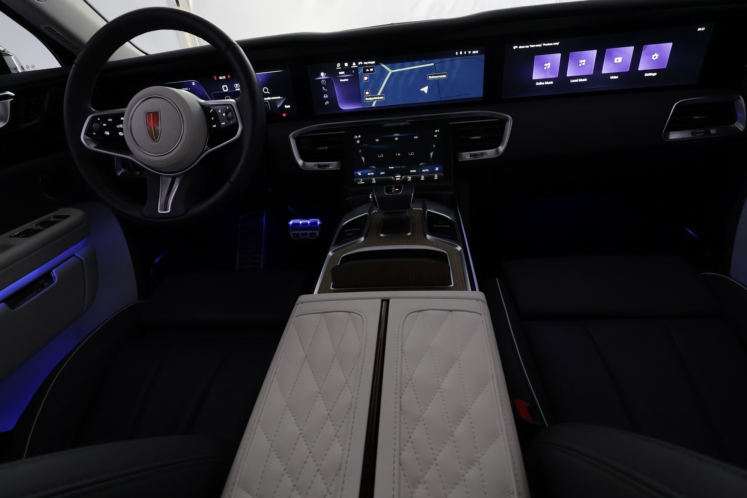 Hongqi E-HS9 vaihtoauto