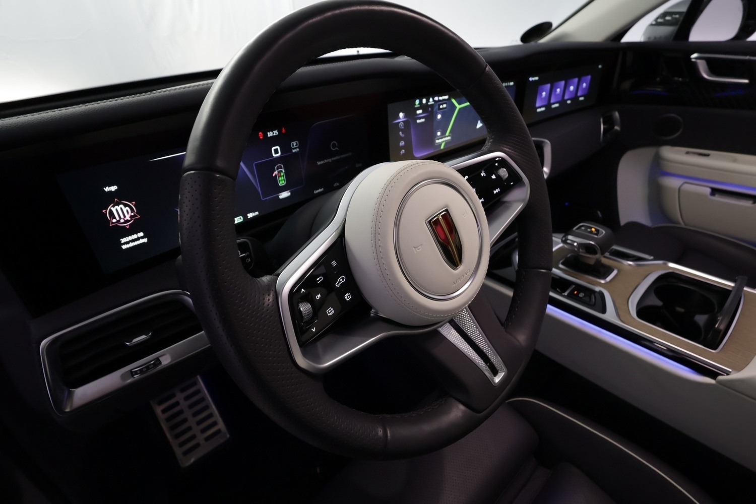 Hongqi E-HS9 vaihtoauto