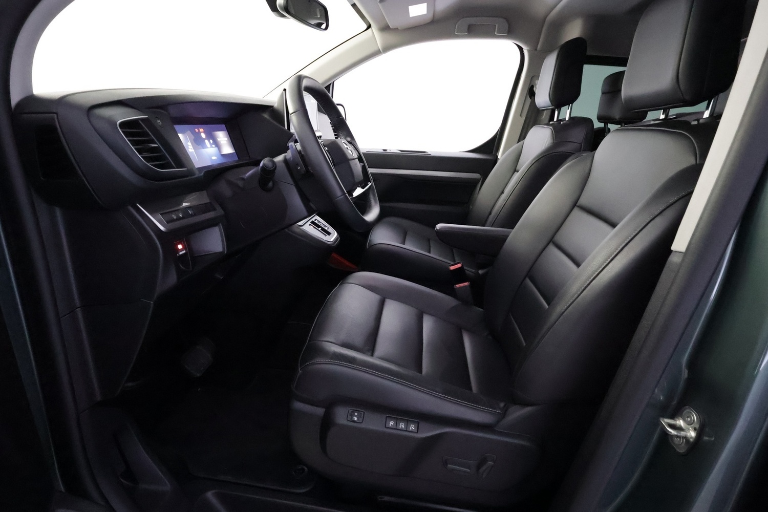 Opel Zafira-e vaihtoauto
