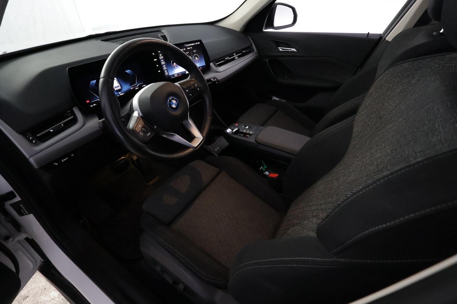 BMW iX1 vaihtoauto