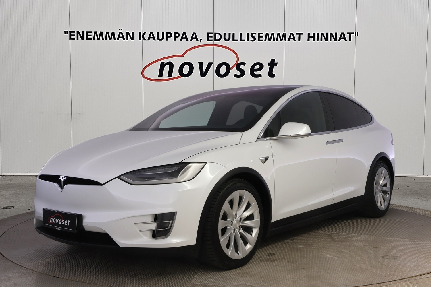 Tesla Model X vaihtoauto