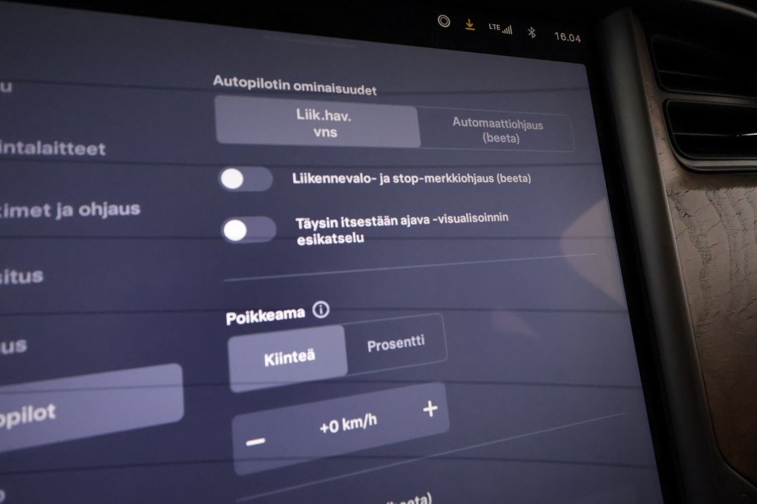 Tesla Model X vaihtoauto