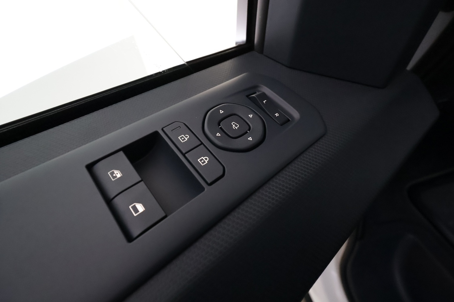 Kia PV5 Cargo vaihtoauto