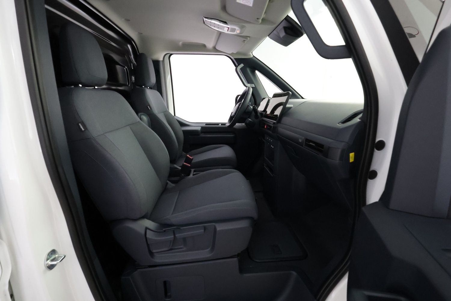 Kia PV5 Cargo vaihtoauto