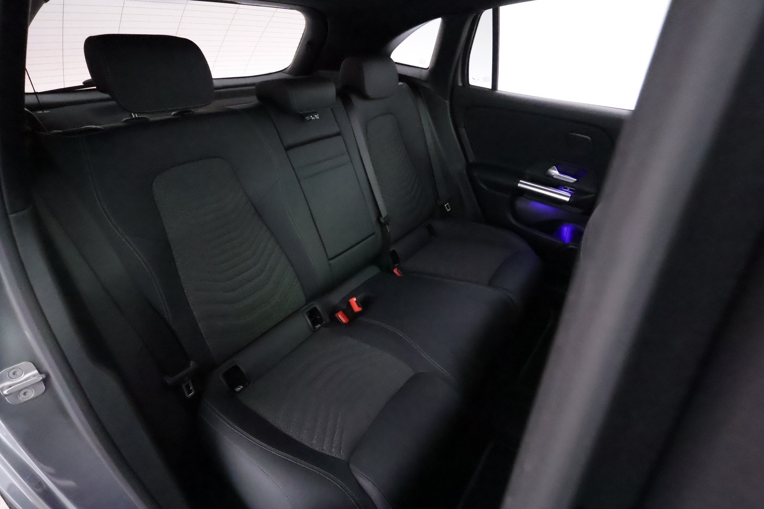 Mercedes-Benz EQA vaihtoauto