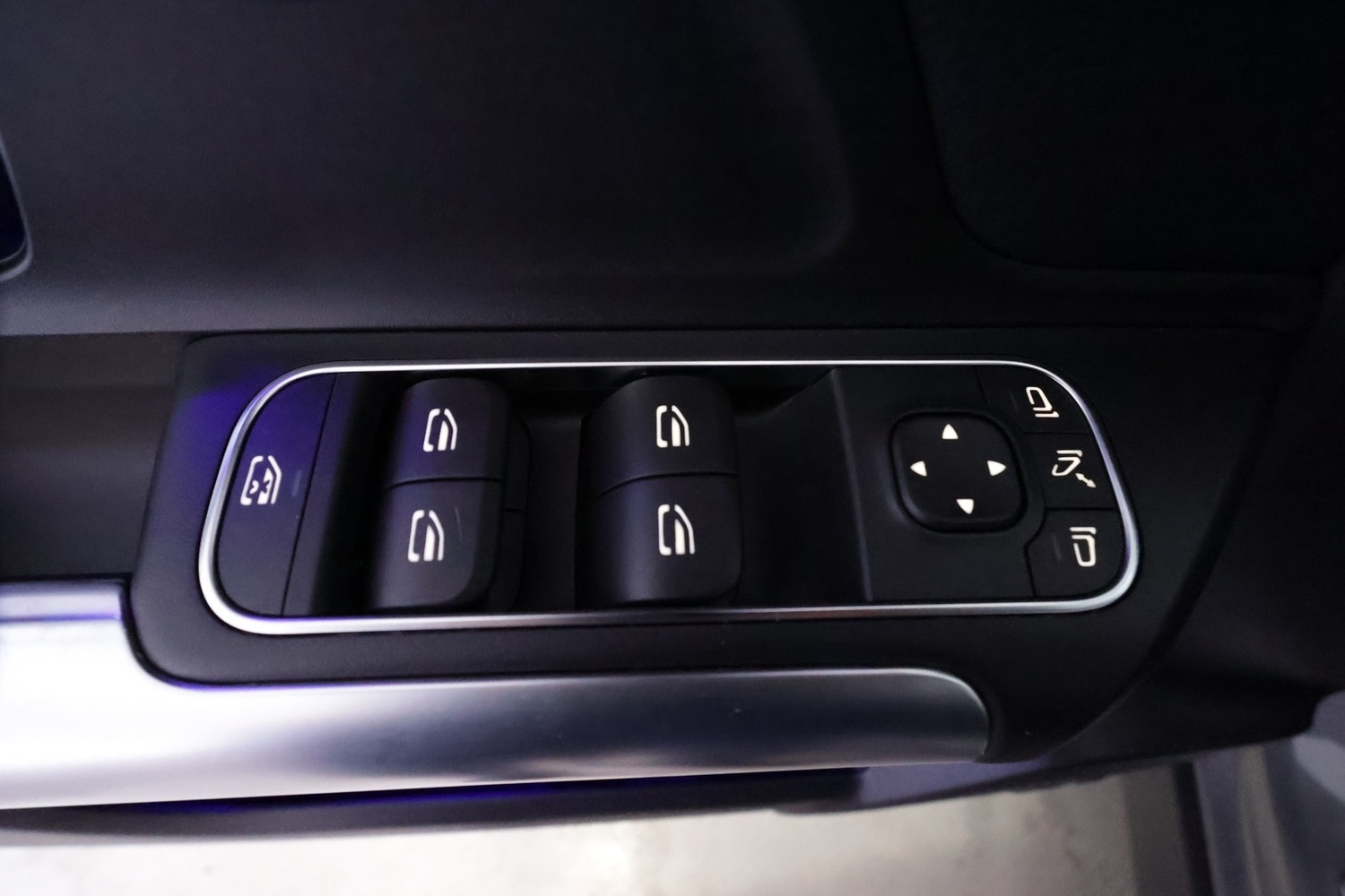 Mercedes-Benz EQA vaihtoauto
