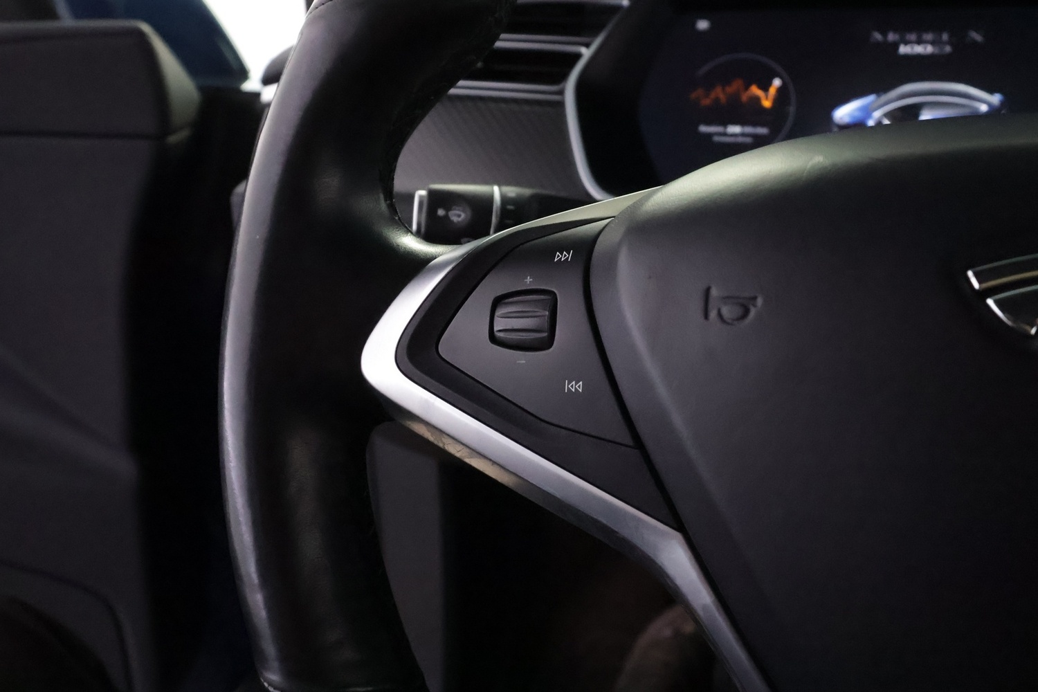 Tesla Model X vaihtoauto