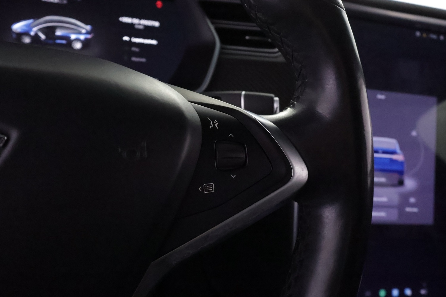 Tesla Model X vaihtoauto