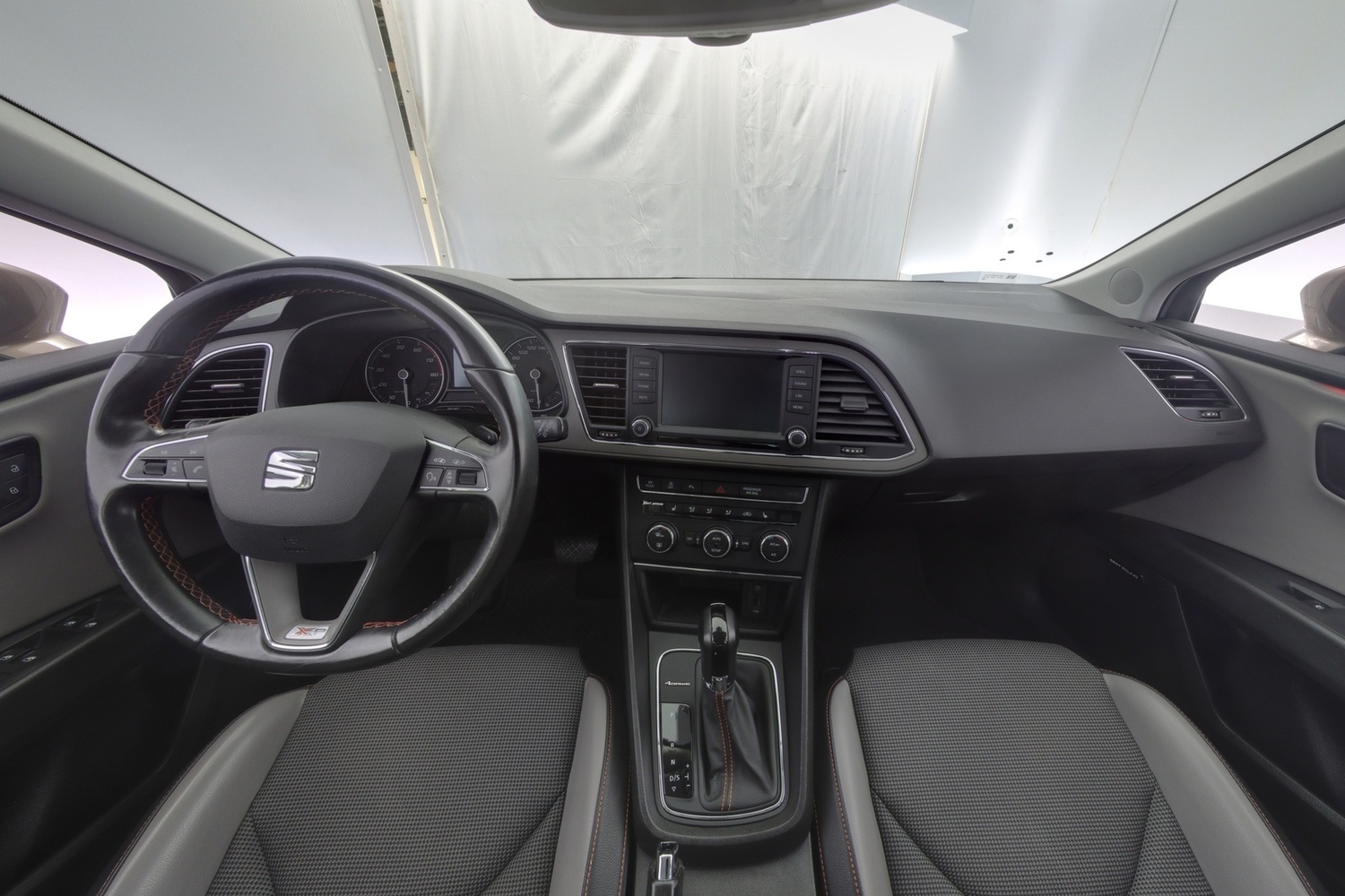 SEAT Leon X-Perience vaihtoauto