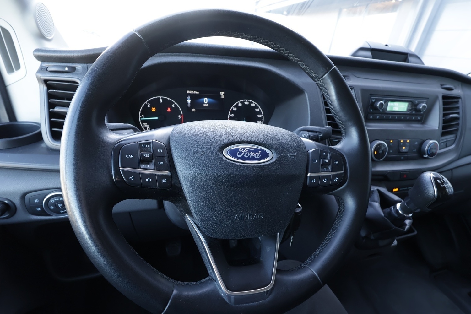 Ford Transit vaihtoauto