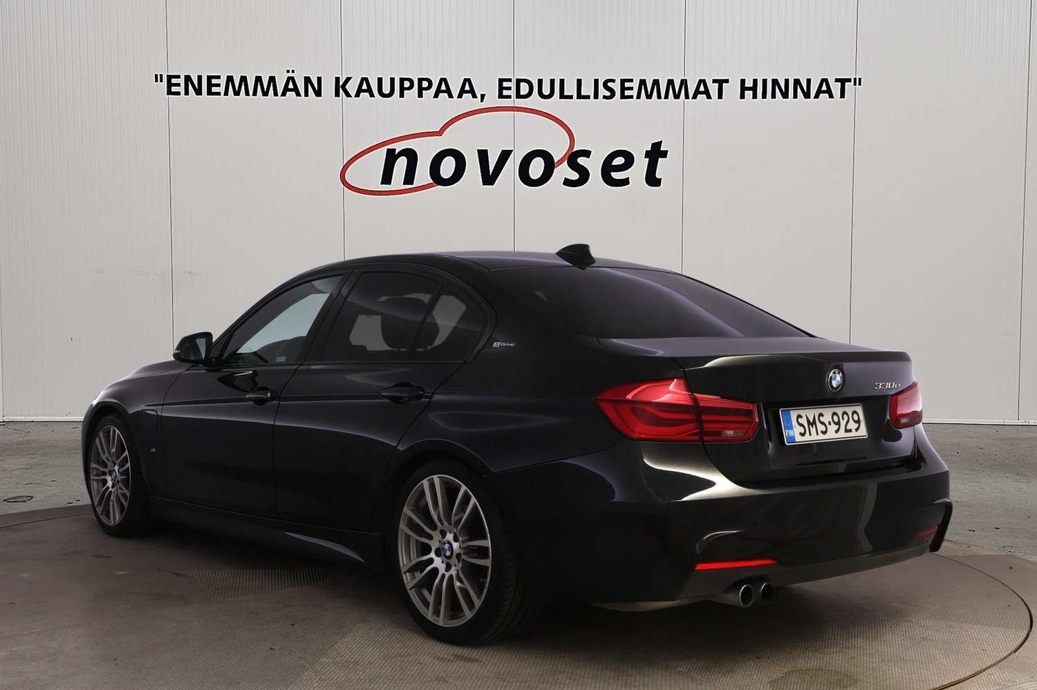 BMW 330 vaihtoauto