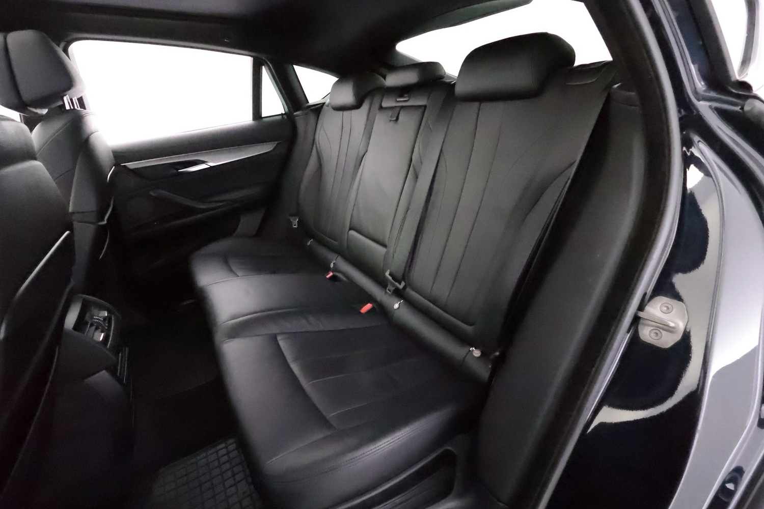 BMW X6 vaihtoauto