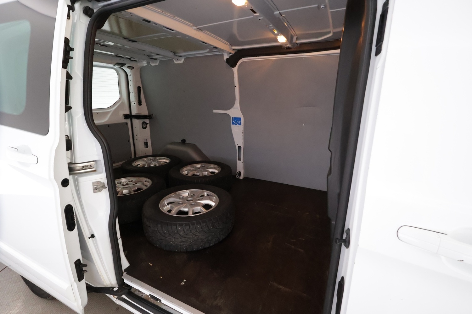 Ford Transit Custom vaihtoauto