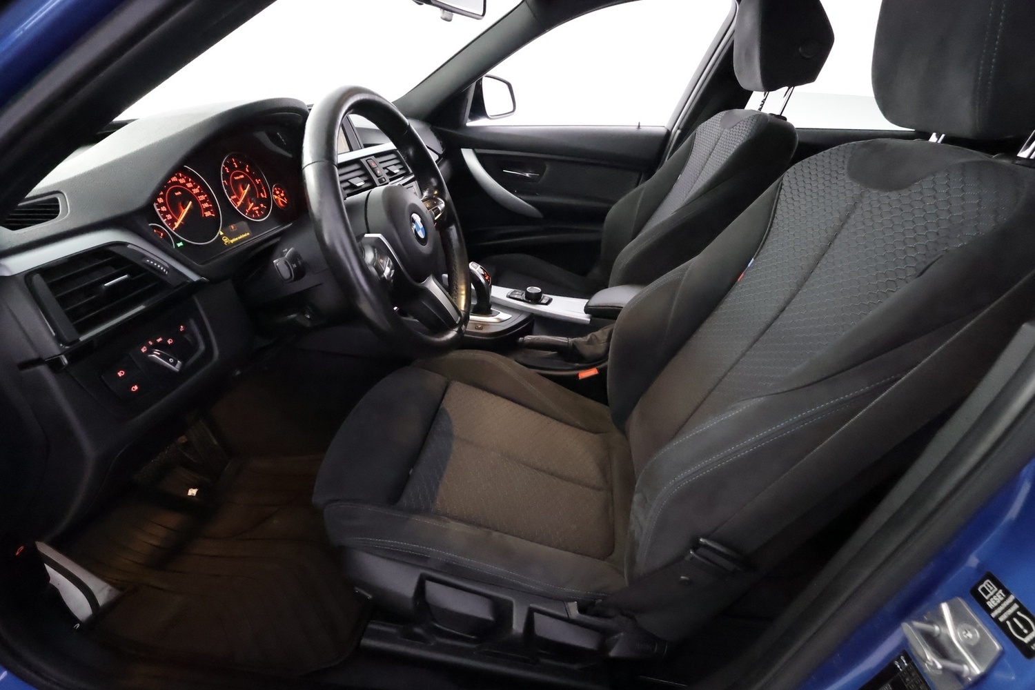 BMW 320 vaihtoauto