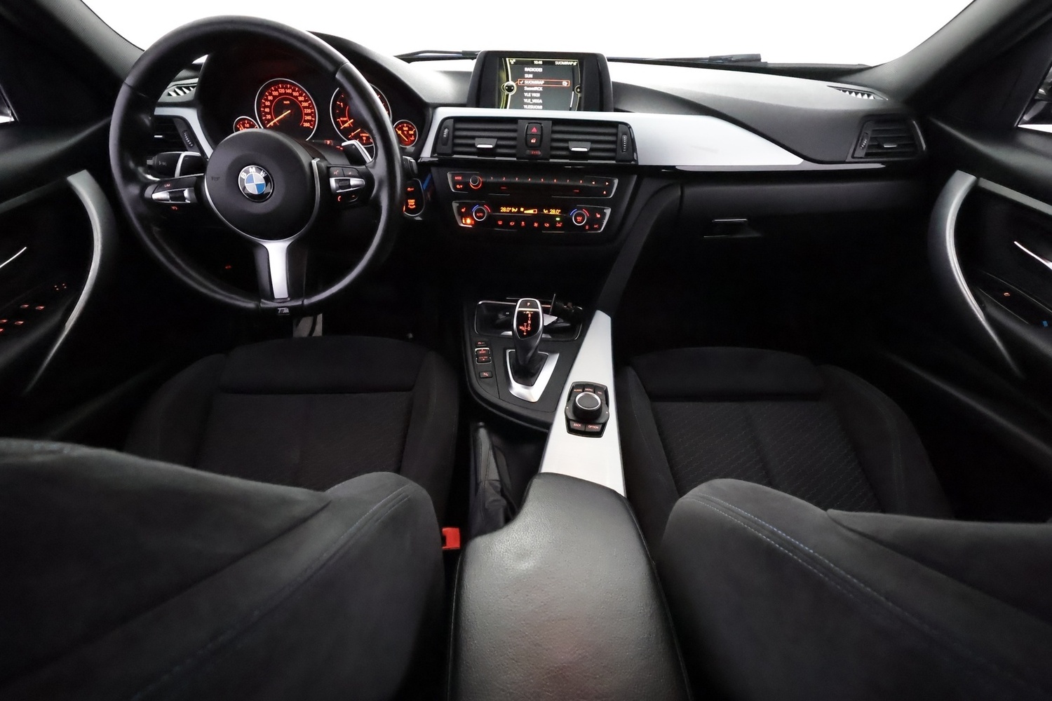 BMW 320 vaihtoauto