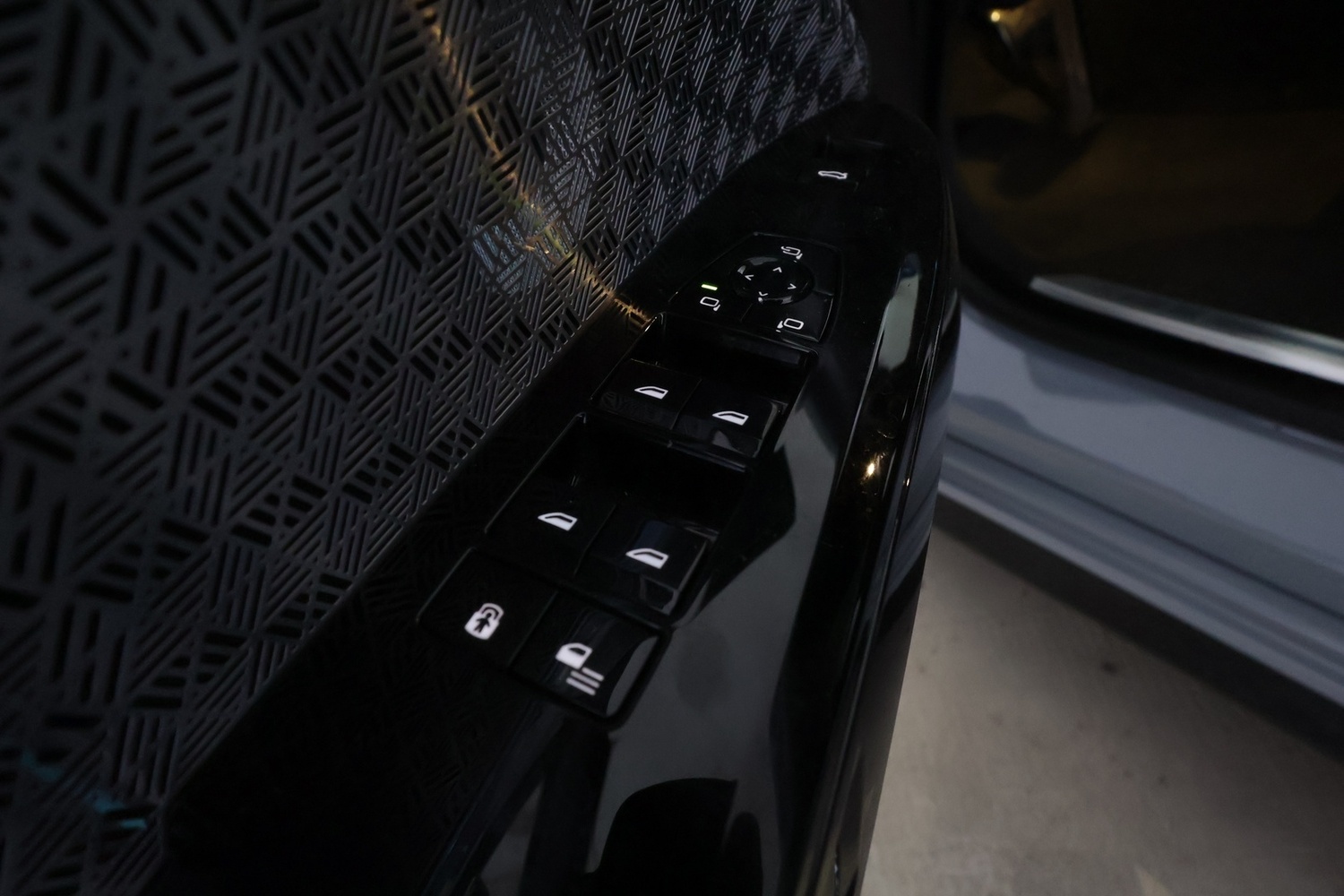 BMW i7 vaihtoauto