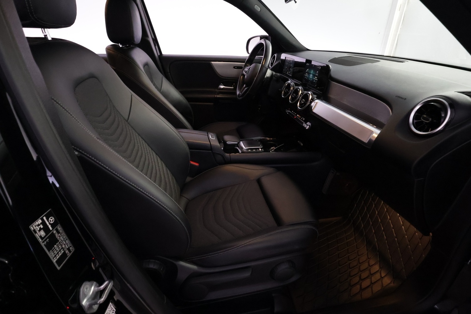 Mercedes-Benz GLB vaihtoauto