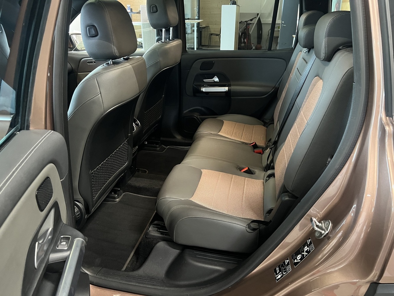 Mercedes-Benz EQB vaihtoauto